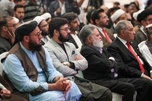 نشست صمیمی با نخبگان پاکستانی