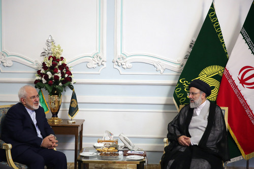 گزارش تصویری دیدار وزیر امور خارجه با تولیت آستان قدس رضوی در حرم مطهر رضوی