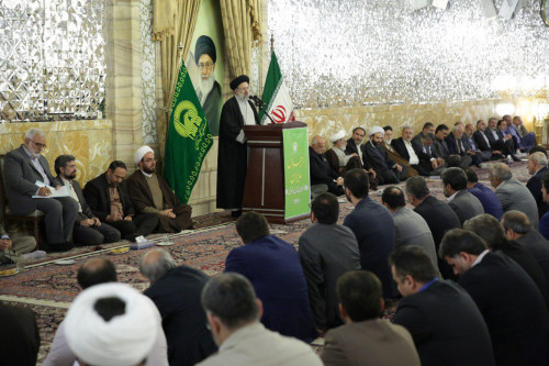 حجت الاسلام رئیسی : راهبرد آستان قدس رضوی رقابت با بخش خصوصی نیست