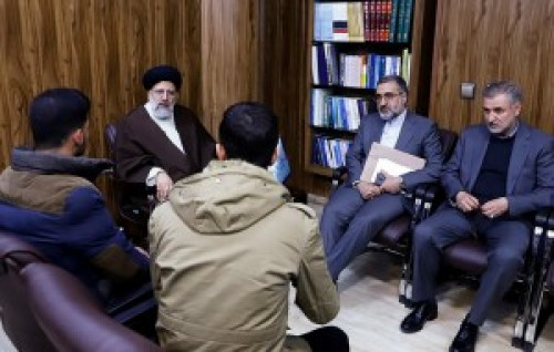دیدار آیت الله رئیسی با تعدادی از مراجعین به دادگستری کل استان اصفهان