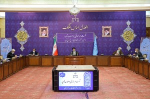 هر جا به مردم و کسانی که در میدان کار و تلاش هستند اعتماد کردیم موفق بودهایم؛ رونق تولید هم از این امر مستثنی نیست