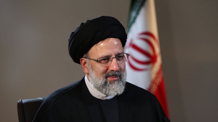 نامه 100 نفر از اساتید و اندیشمندان اقتصاد ایران در حمایت از رئیسی