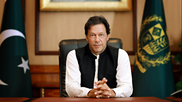نخست‌وزیر پاکستان خطاب به رئیسی: مشتاقانه منتظر تقویت روابط برادرانه هستیم