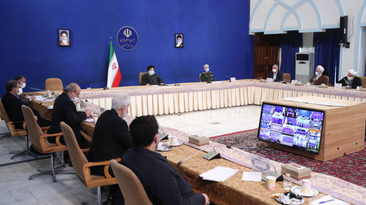 رئیسجمهور: اجرای شیوهنامههای بهداشتی و اِعمال کنترلهای هوشمند با جدیت پیگیری شود/ تعطیلی مهدهای کودک برای یک هفته دیگر