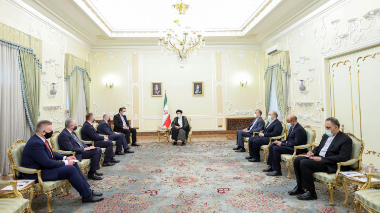 ایران و لهستان از ظرفیت‌های مختلفی برای گسترش روابط برخوردارند/ زبیگنیو رائو: بدنبال احیاء و ارتقا روابط تجاری و اقتصادی با ایران هستیم