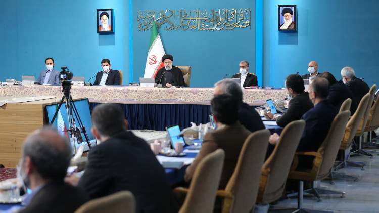 مردم در جریان الزامات قانونی برای اصلاح نظام پرداخت یارانهها قرار گیرند