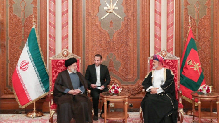 آیت الله رئیسی: عمان دوست صادق و معتبر ایران است