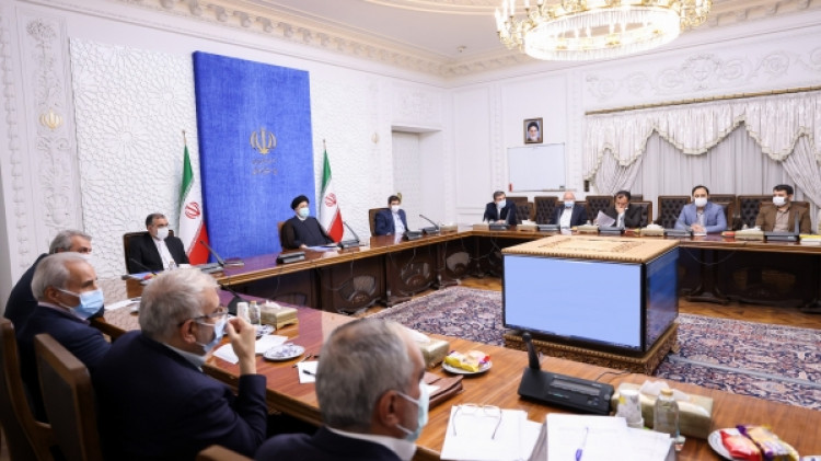 رفع موانع و فراهم کردن زیرساختهای تسهیل تجارت خارجی با کشورهای منطقه/ صدور مجوز تسهیل امر واردات و تامین کالاهای اساسی مورد نیاز کشور
