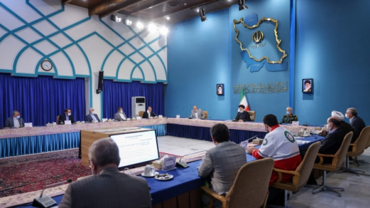 مهار کرونا مرهون ایثار و تلاش بیوقفه کادر درمان است