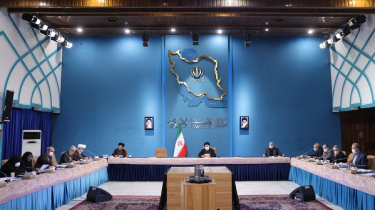 آیتالله رئیسی: ظرفیتهای ارزشمند پژوهشگاههای علوم انسانی برای غنا بخشیدن به علوم انسانیِ اسلامی مورد استفاده قرار گیرد