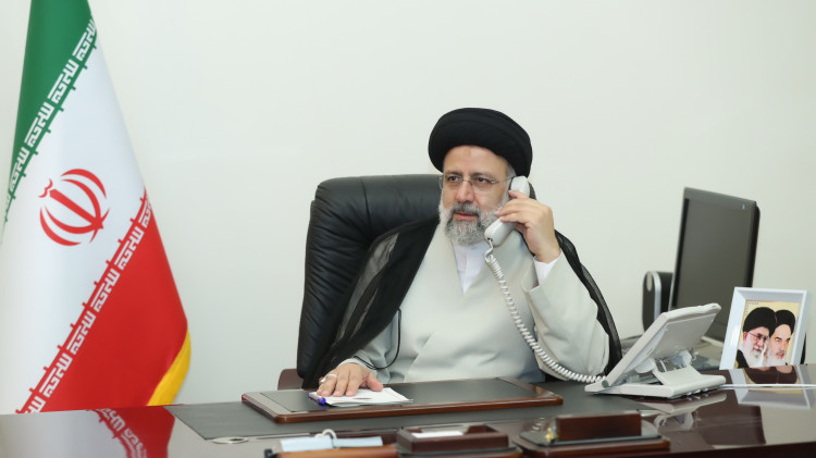 گفتگوی تلفنی دکتر رئیسی با مراجع عظام تقلید به مناسبت هفته دولت