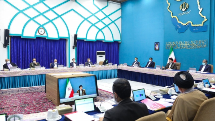 دشمن از حرکت کشور در مسیر پیشرفت بدون هیچگونه عقبنشینی از اصول عصبانی و در صدد ضربه به کشور است