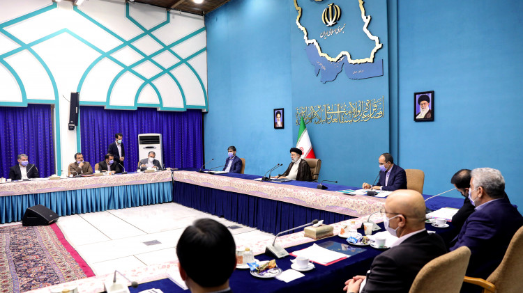 مصوبه ممنوعیت برگزاری دورههای آموزشی در دستگاههای اجرایی با قوت دنبال شود