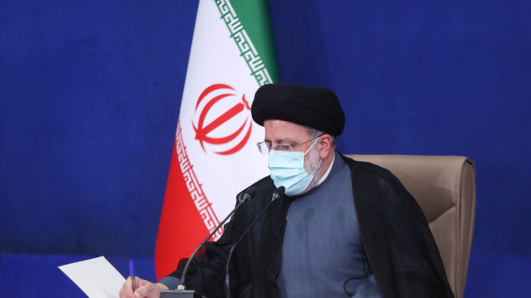 دکتر رئیسی یک قانون مصوب مجلس را برای اجرا ابلاغ کرد
