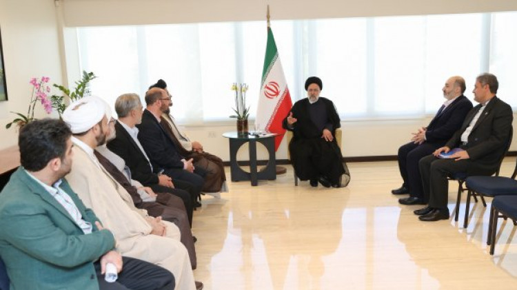 دیدار برخی اعضای تشکلهای اسلامی و فرهنگی ونزوئلا با دکتر رئیسی