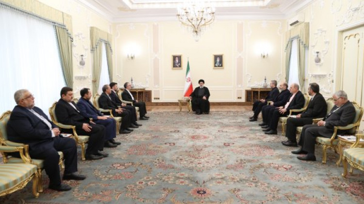 سفرا نقش موثری در زمینهسازی برای بهرهگیری از ظرفیتهای کشور دارند
