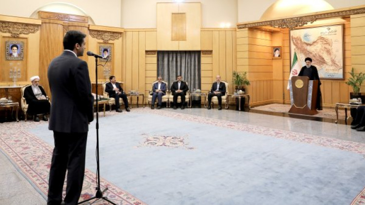 پیگیری مسئله غزه مهمترین محور سفر به کشورهای تاجیکستان و ازبکستان خواهد بود/ با توجه به ظرفیتهایی اعضای اکو، بحثهای مهمی در جهت توسعه روابط خواهیم داشت/ تقویت روابط با کشورهای آسیای میانه همواره در دستور کار دولت مردمی بوده است