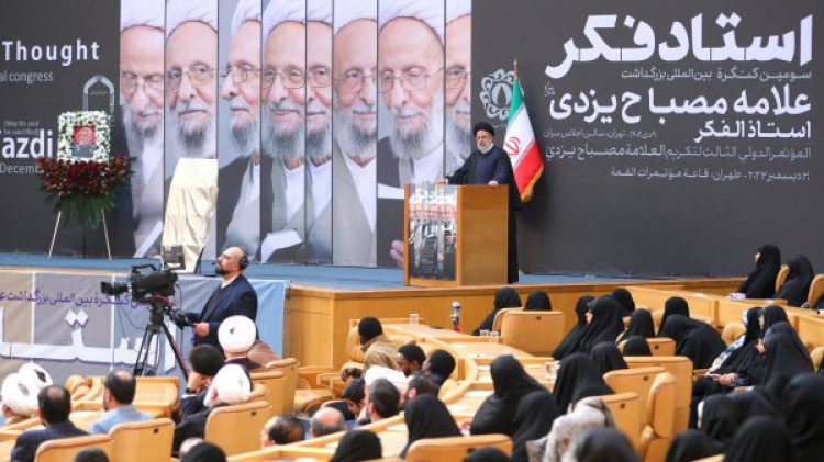 دفاع عقلانی و منطقی از باورهای اسلامی کلان پروژه آیتالله مصباح یزدی محسوب میشود/ علامه مصباح شخصیتی اندیشهورز، دارای اندیشههای نو و اساسا چهرهای آزاداندیش بود/ سالروز حماسه نهم دی باید همواره در تاریخ ملت ما بماند و ابعاد آن بیش از پیش تبیین شود