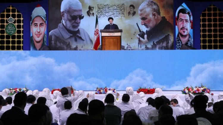 مکتب شهید سلیمانی در امتداد مکتب فاطمه اطهر (س)، امام راحل و امام خامنهای است/ شهید سلیمانی مرد علم و عمل، سیاست و معنویت و میدان و دیپلماسی بود/ در مکان و زمان مناسب انتقام جنایت تروریستی در کرمان را خواهیم گرفت/ پایان طوفان الاقصی، پایان رژیم صهیو