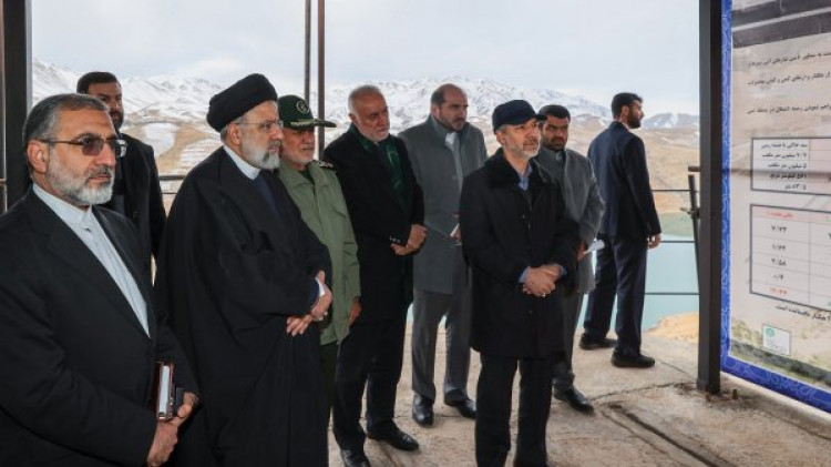 دکتر رئیسی از مراحل پایانی احداث سد "نمرود" بازدید کرد