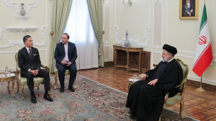 دکتر رئیسی: تحریمهای ظالمانه علیه ایران نمیتواند مانعی برای گسترش روابط ایران و ژاپن باشد/ سفیر جدید ژاپن: ژاپن برای تلاشهای دولت ایران در راستای تعمیق و تقویت روابط منطقهای احترام زیادی قائل است