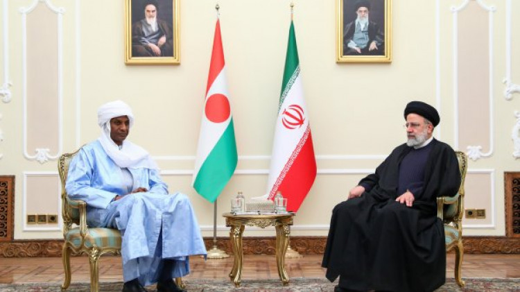 دکتر رئیسی: ملت مسلمان نیجر با تکیه بر داشتههای خود آیندهای بسیار روشن خواهند داشت/ آمادگی ایران برای تبادل ظرفیتها در بخشهای مختلف با نیجر/ نخست وزیر نیجر: ایران را دوست و شریکی مطمئن و قابل اتکا برای خود میدانیم