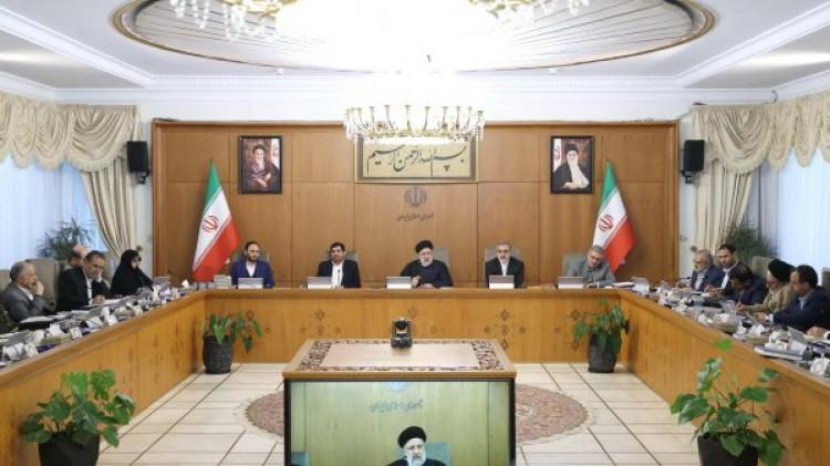 دکتر رئیسی: نمایندگان نسبت به ایجاد تکالیف جدید برای دولت بدون پیشبینی منابع آن دقت نظر داشته باشند/ قدردانی از دستاندرکاران یازدهمین پرتاب فضایی در دولت مردمی/ گزارشهای امیدبخش وزرا و معاونین رئیس جمهور از آخرین اقدامات و دستاوردهای دولت