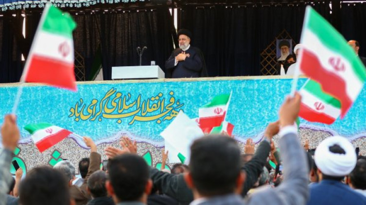جزایر سهگانه جزء لاینفک جمهوری اسلامی ایران است/ هرمزگان تاریخ پرافتخاری در زمینه ایستادگی در مقابل متجاوزان و نقشآفرینی در پیروزی انقلاب و دفاع مقدس دارد/ فرهنگ، آداب و رسوم ایرانی-اسلامی سرمایه بزرگ مردم هرمزگان است