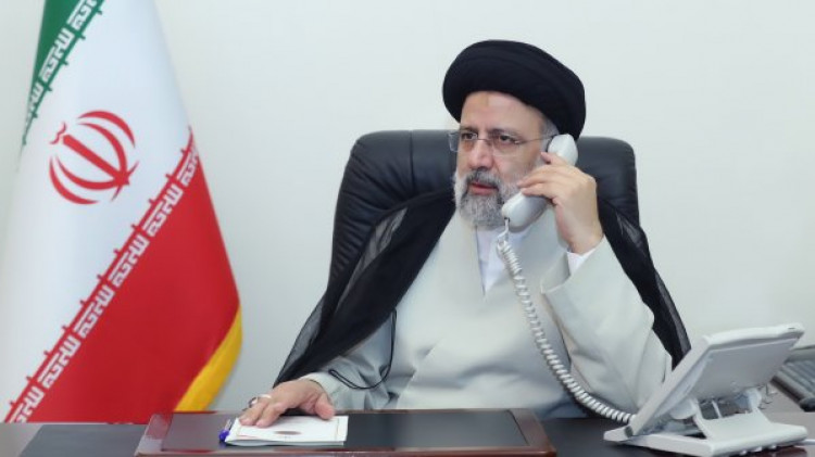 دکتر رئیسی در تماسی تلفنی از تلاشهای مربیان و بازیکنان تیم ملی فوتبال قدردانی کرد