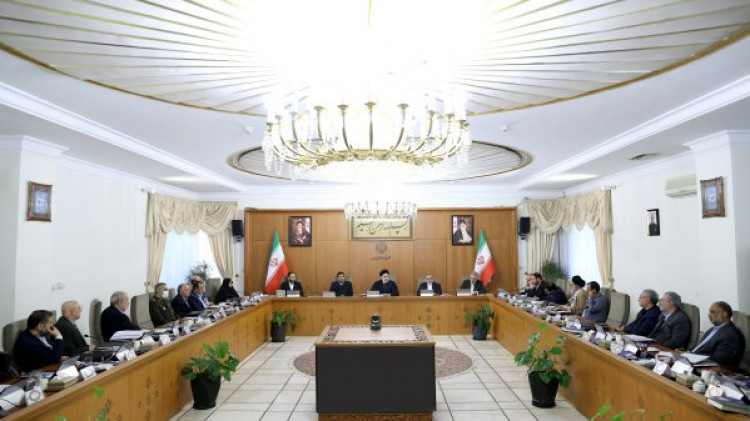 قدردانی رئیس جمهور از راهاندازی سامانه پرداخت به ذینفع نهایی/ گزارش وزیر تعاون از اجرای گام جدید طرح پرداخت یارانه بر مبنای کالابرگ الکترونیک/ خبر وزیر ارشاد از تاسیس یک تالار هنری فاخر در تهران