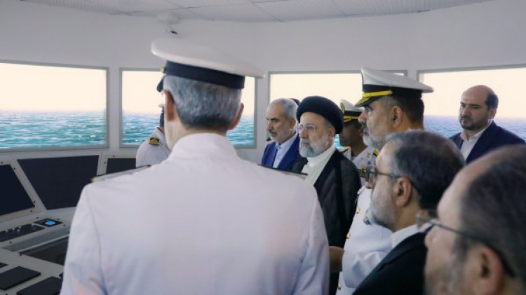 بازدید دکتر رئیسی از سامانه شبیهساز پل فرماندهی کشتی در دانشگاه علوم دریایی امام خمینی (ره)
