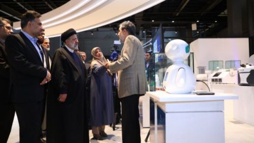 بازدید دکتر رئیسی از خانه نوآوری و فناوری ایران (iHiT) در محل نمایشگاه بین‌المللی تهران