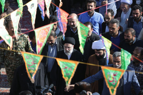 گزارش تصویری:حضور تولیت آستان قدس رضوی حجت الاسلام رئیسی در جمع مردم کندکلی