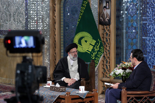برنامه زنده تلویزیونی نگاه یک از شبکه یک سیما با حضور تولیت آستان قدس رضوی