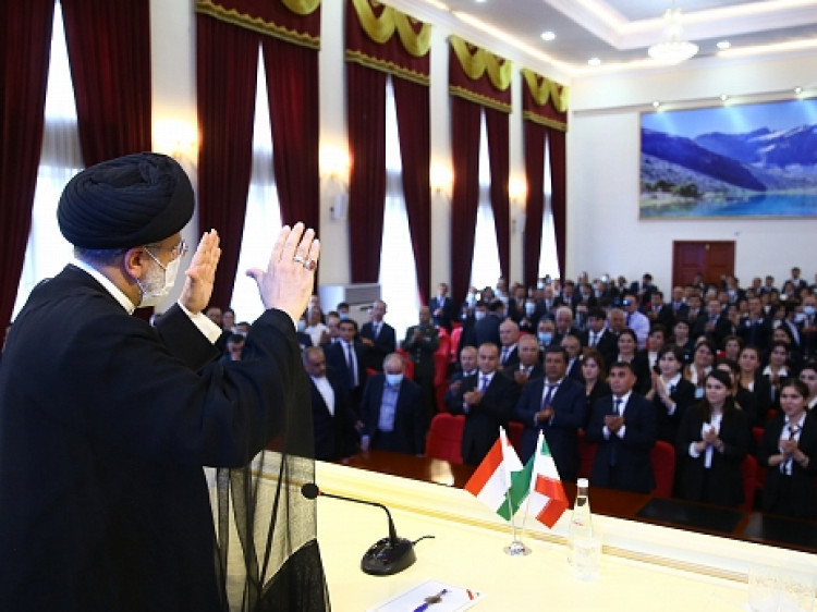 آیت الله رئیسی در جمع دانشجویان و اساتید دانشگاه ملی تاجیکستان