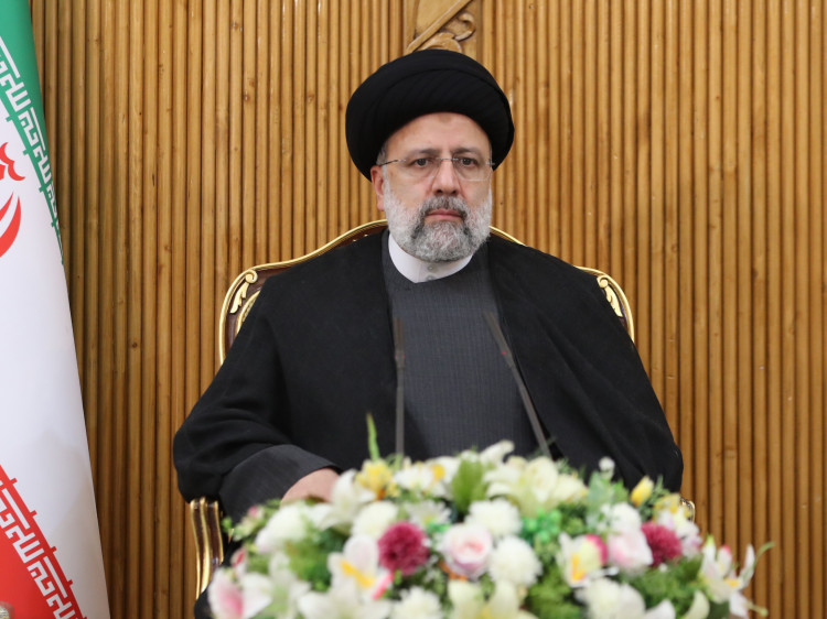 رئیس جمهوری اسلامی ایران وارد عشق آباد شد