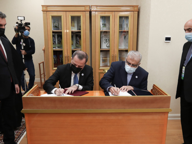امضای قرارداد سه جانبه سوآپ گاز بین ایران، ترکمنستان و آذربایجان از خاک کشورمان