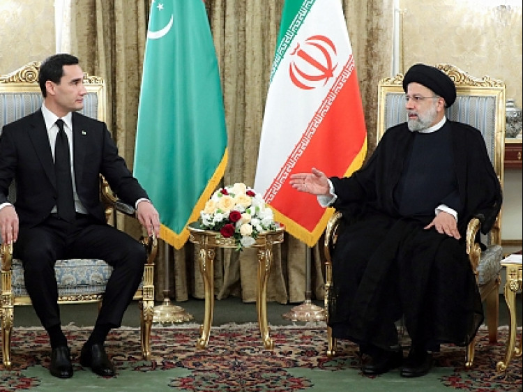 فیلم دیدار و گفتگوی دوجانبه روسای جمهور ایران و ترکمنستان