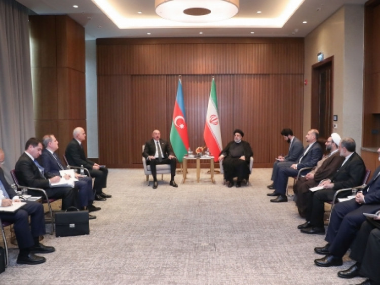 آیت‌الله رئیسی: آماده‌ایم از ظرفیت‌های عظیم کشورمان در مسیر حل اختلافات آذربایجان و ارمنستان استفاده کنیم