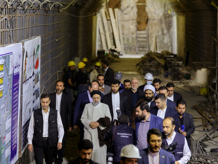 بازدید رئیس جمهور از روند احداث پروژه ملی مترو اسلامشهر