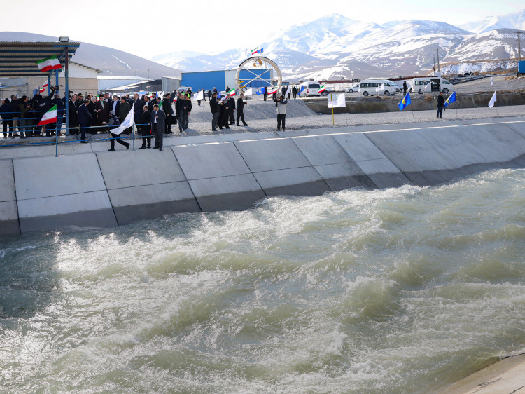 بهره برداری رسمی از سامانه انتقال آب به دریاچه ارومیه
