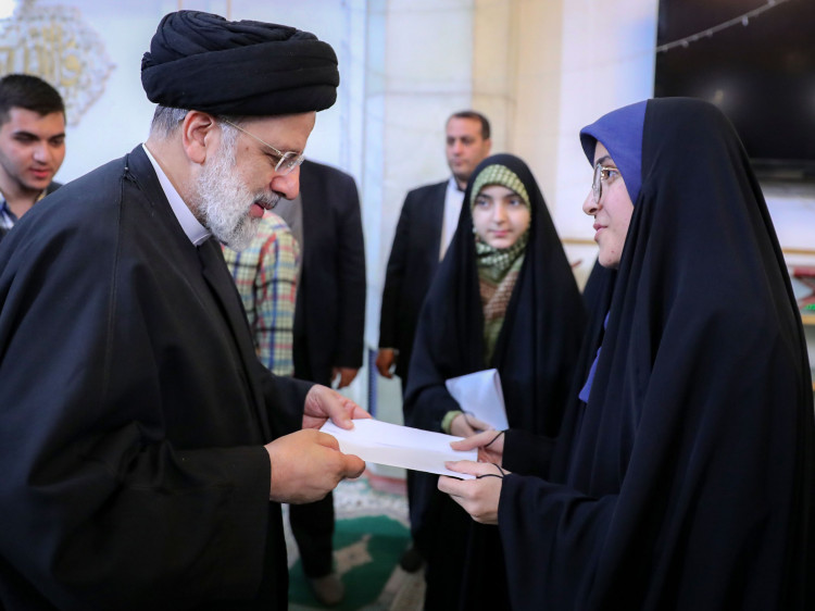 تصاویر نشست رمضانی با جمعی از نوجوانان