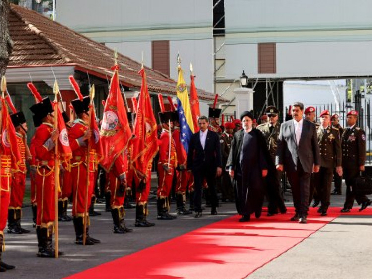 استقبال رسمی رئیس جمهور ونزوئلا از دکتر رئیسی