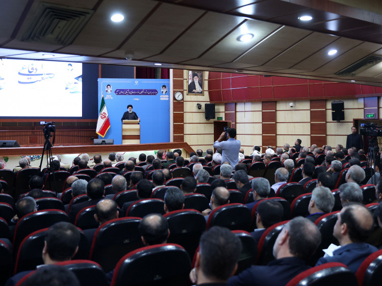 تصاویر دیدار با مدیران ارشد و نخبگان وزارت دفاع و پشتیبانی نیروهای مسلح