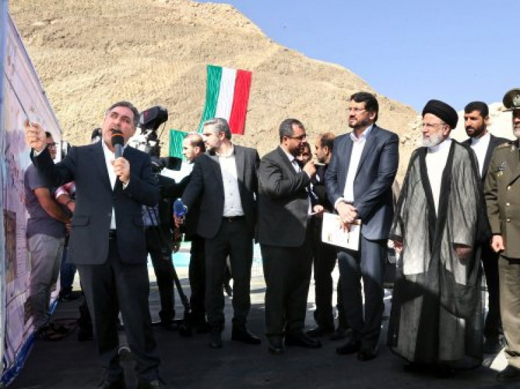 افتتاح پروژه بزرگ و ملی آزادراه شیراز-اصفهان به طول 212 کیلومتر