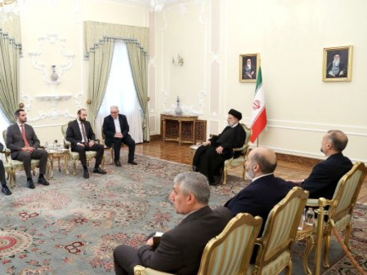 ایران با توجه به جایگاه اثرگذار خود آماده کمک به حل و فصل اختلافات آذربایجان و ارمنستان است