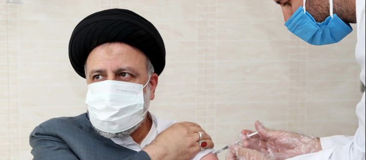 آیت الله رئیسی دوز دوم واکسن ایرانی برکت را دریافت کرد