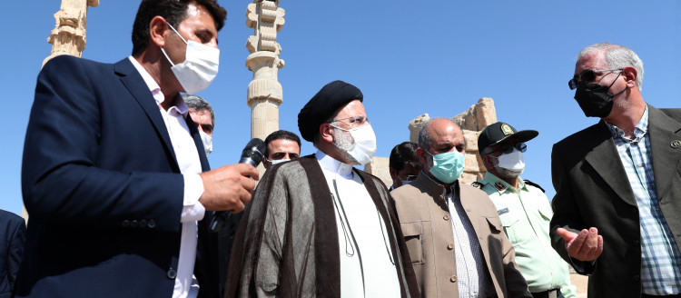 رئیس جمهور:بناهای تاریخی نظیر تخت جمشید نشان از هنر والای ایرانیان است
