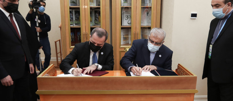 امضای قرارداد سه جانبه سوآپ گاز بین ایران، ترکمنستان و آذربایجان از خاک کشورمان