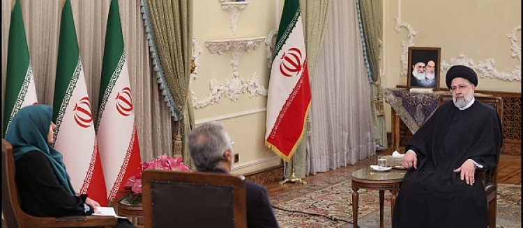 آیت ‌الله رئیسی در چهارمین گفتگوی زنده تلویزیونی با مردم: دولت ایجاد توازن را در سیاست بین الملل دنبال می‌کند